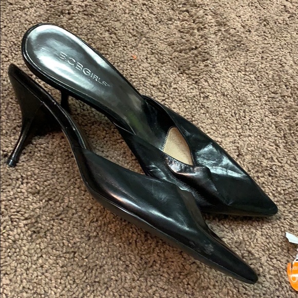 Shoes - Picture 2 of 4